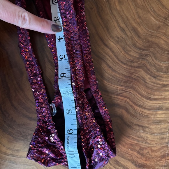 New NPC NANBF OCB Figure Physique Wellness Practice Competition suit posing - Picture 3 of 3